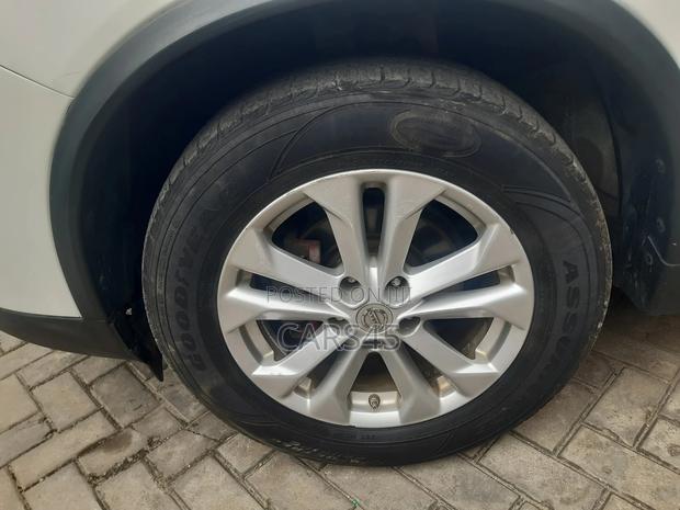Nissan Rogue 2016 White