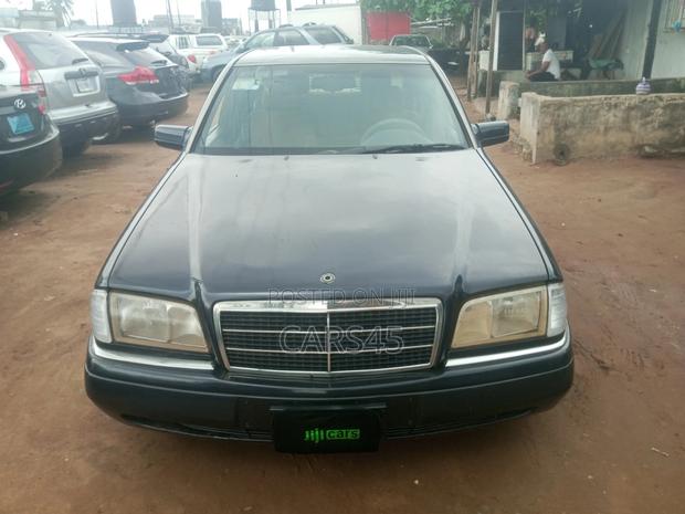 Mercedes-Benz C200 1993 Blue