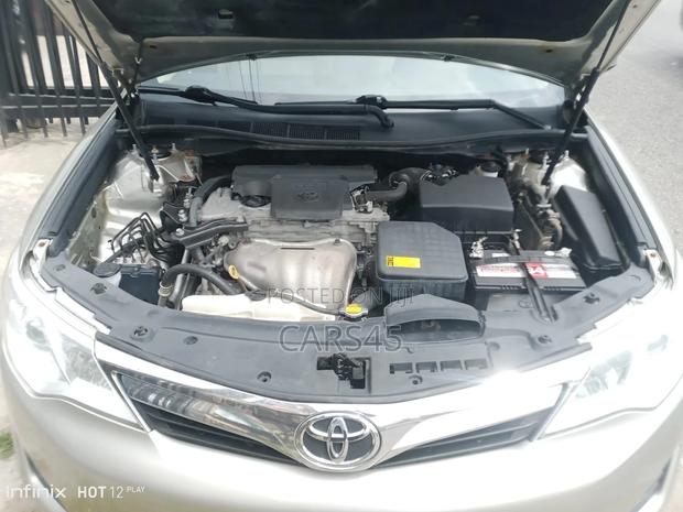 Toyota Camry 2014 Gold