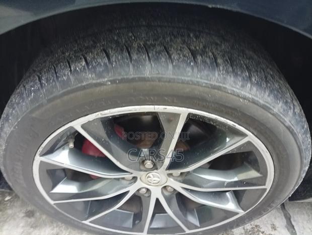 Toyota Camry 2015 Gray