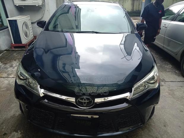 Toyota Camry 2015 Gray