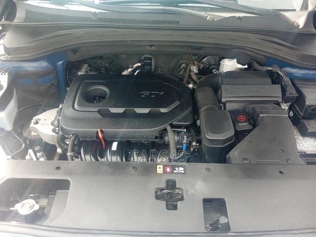 Hyundai Santa Fe 2019 Blue
