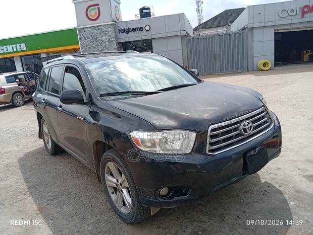 Toyota Highlander 2010 Black