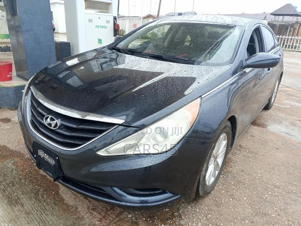 Hyundai Sonata 2011 Gray
