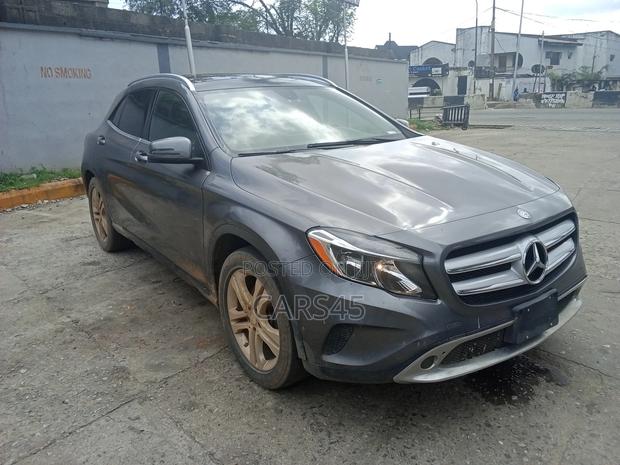 Mercedes-Benz GLA 250 2015 Gray