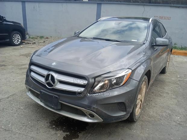 Mercedes-Benz GLA 250 2015 Gray