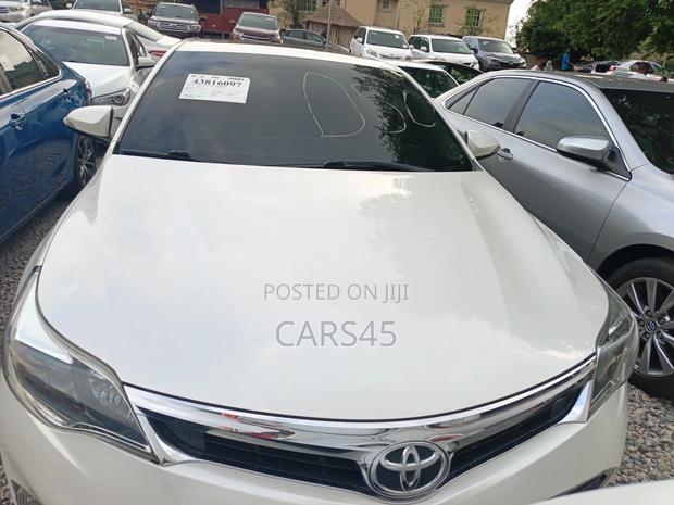 Toyota Avalon 2013 White