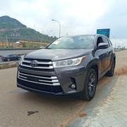 Toyota Highlander 2018 Gray for sale