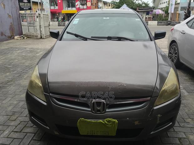 Honda Accord 2006 Gray