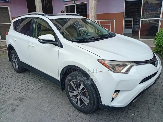 Toyota RAV4 2016 White