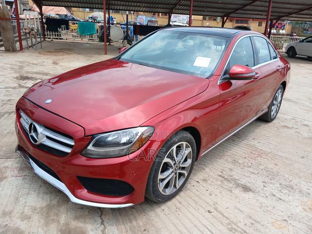Mercedes-Benz C300 Luxury 4matic Sedan AWD (2.0L 4cyl 7A) 2017 Red