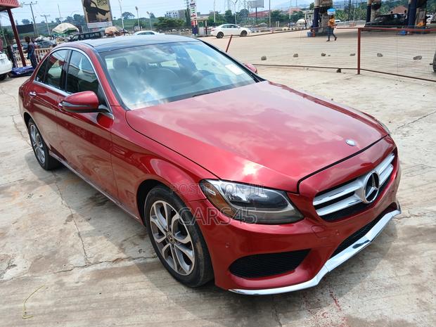 Mercedes-Benz C300 Luxury 4matic Sedan AWD (2.0L 4cyl 7A) 2017 Red