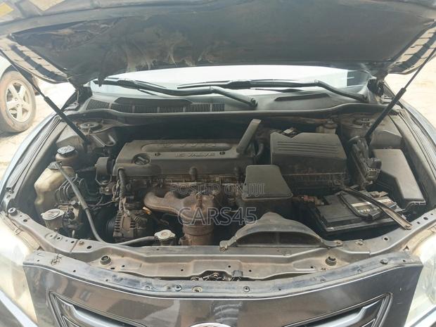Toyota Camry 2009 Gray