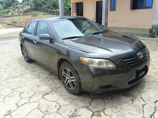Toyota Camry 2009 Gray