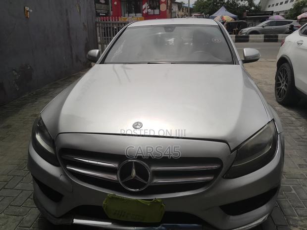 Mercedes-Benz C300 2015 Silver
