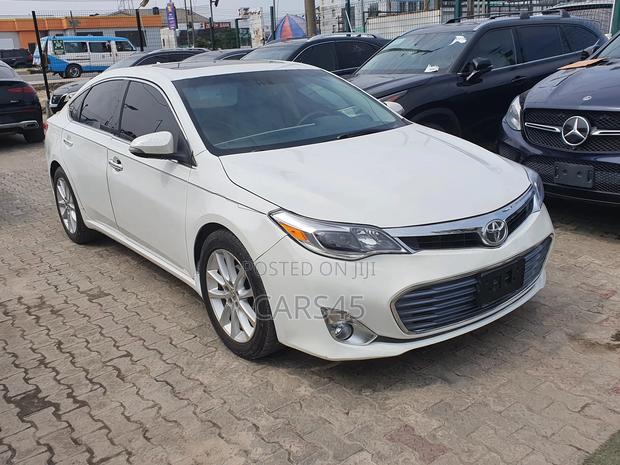 Toyota Avalon 2015 White