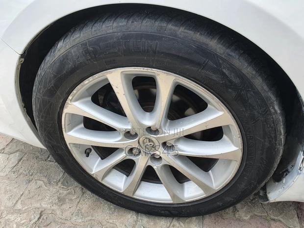 Toyota Avalon 2015 White