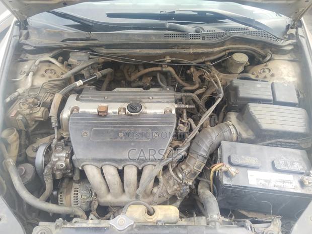 Honda Accord 2003 Gold