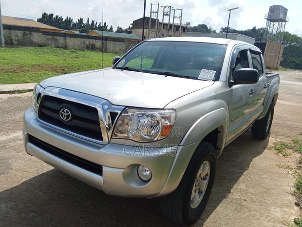 Toyota Tacoma 2006 Silver