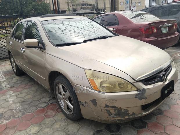 Honda Accord 2003 Gold