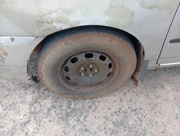 Toyota Corolla LE 2005 Silver