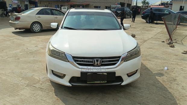 Honda Accord 2013 White