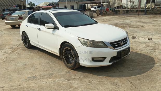 Honda Accord 2013 White