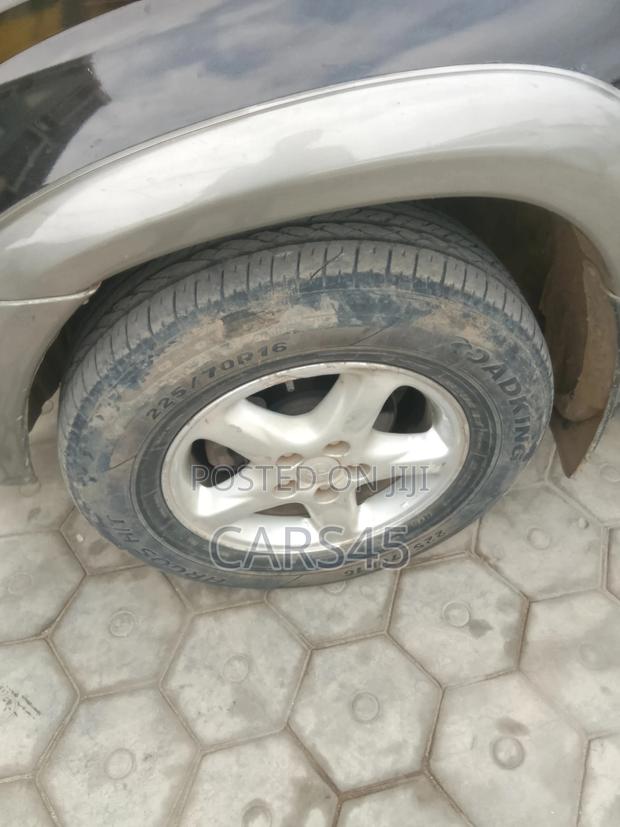 Toyota RAV4 2001 Black