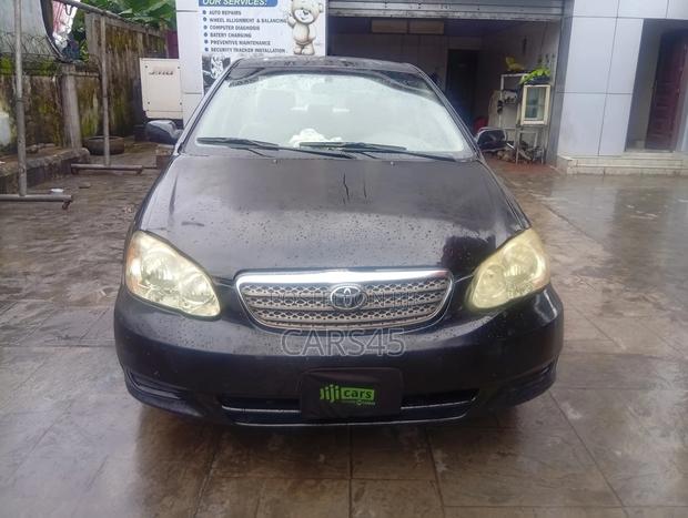 Toyota Corolla 2005 Black