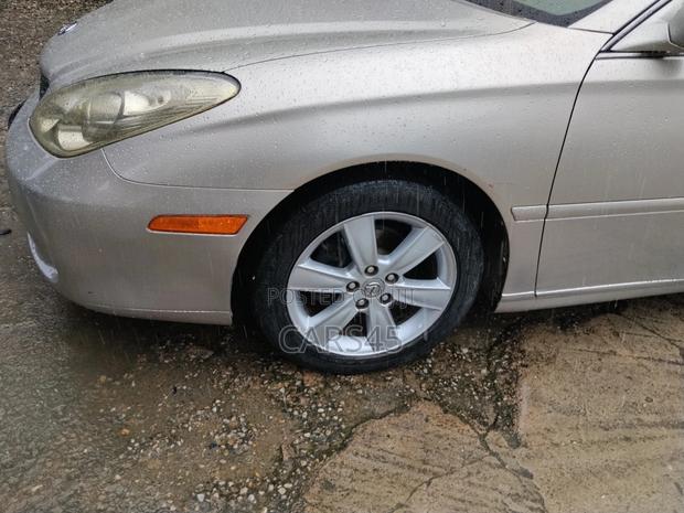 Lexus ES 330 2005 Gold