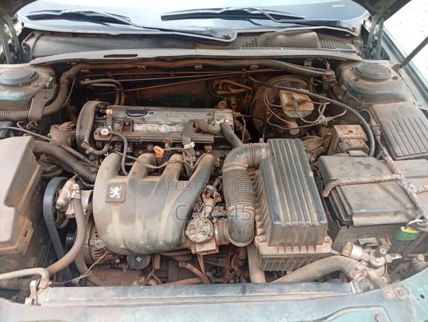 Peugeot 406 2006 Green