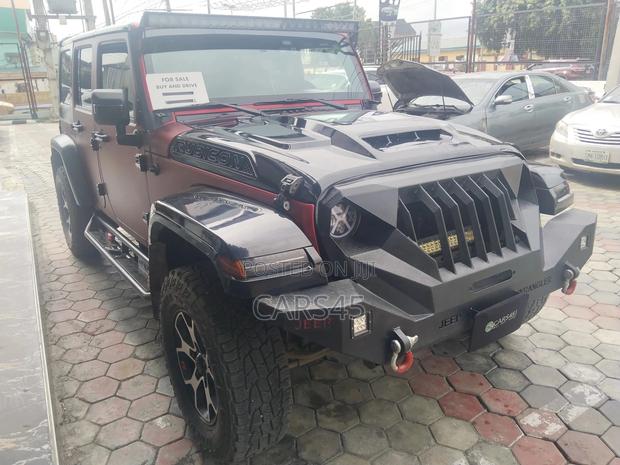 Jeep Wrangler 2010 Red