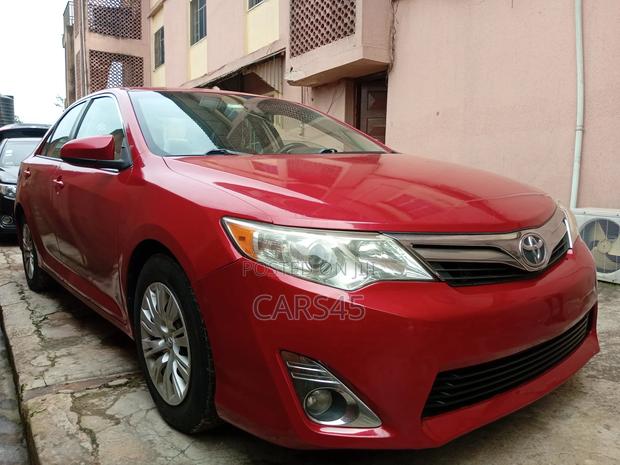 Toyota Camry 2012 Red