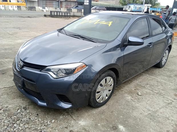 Toyota Corolla 2015 Blue