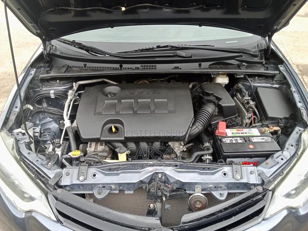 Toyota Corolla 2015 Blue