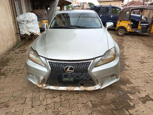 Lexus IS 2010 Silver