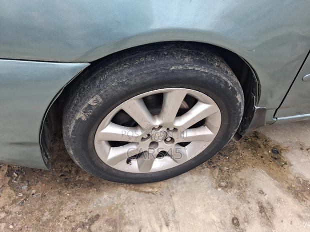 Toyota Corolla 2005 Green