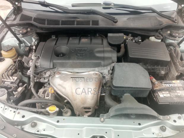Toyota Camry LE 4dr Sedan (2.5L 4cyl 6A) 2011 Green