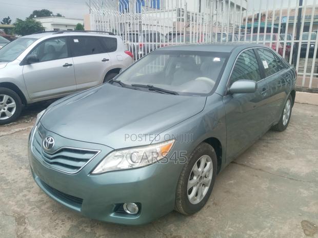 Toyota Camry LE 4dr Sedan (2.5L 4cyl 6A) 2011 Green