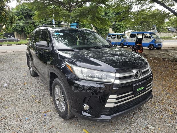 Toyota Highlander 2014 Black