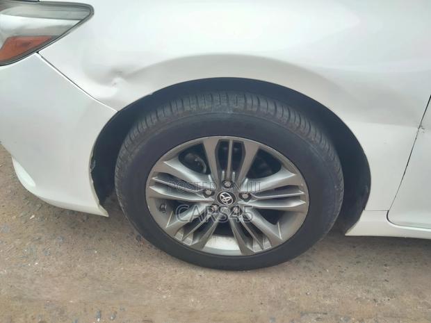 Toyota Camry 2017 White