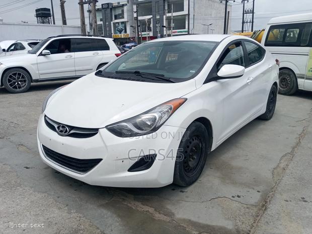 Hyundai Elantra 2013 White