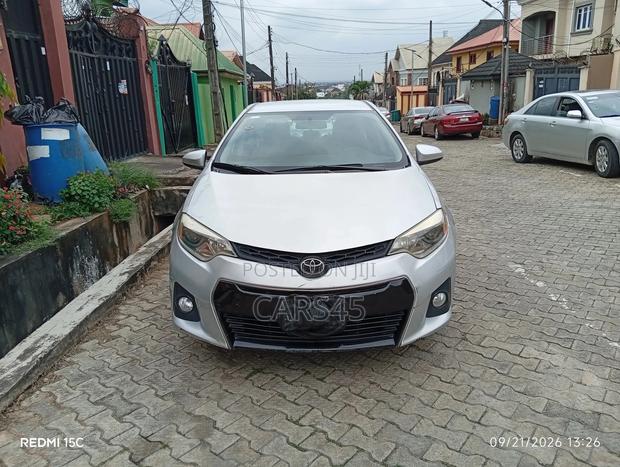 Toyota Corolla 2016 Silver