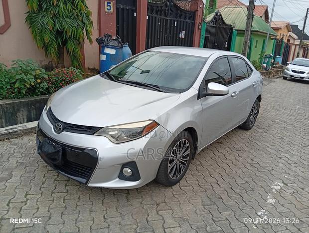 Toyota Corolla 2016 Silver