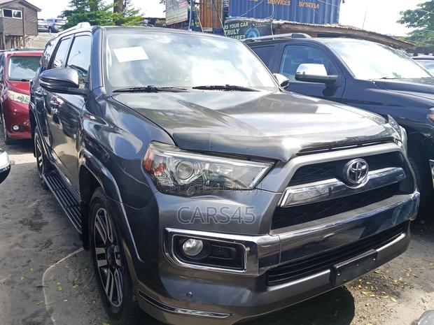 Toyota 4-Runner 2015 Gray
