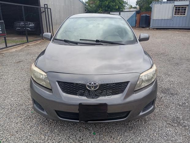Toyota Corolla 2009 Gray