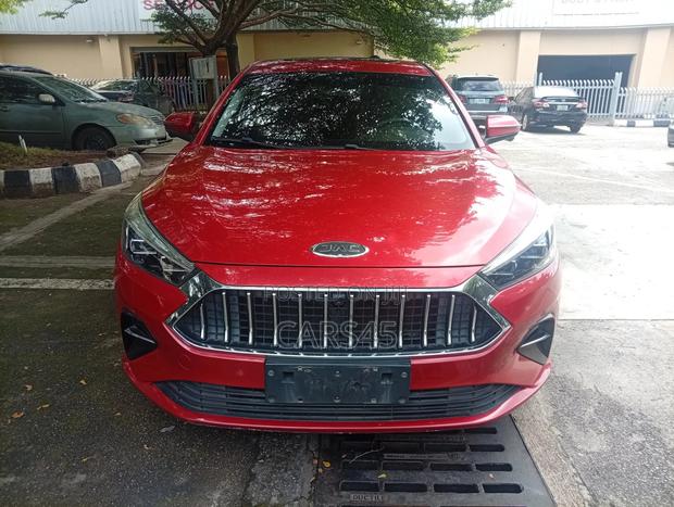 JAC J7 2022 Red