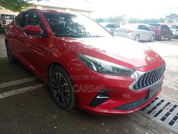 JAC J7 2022 Red