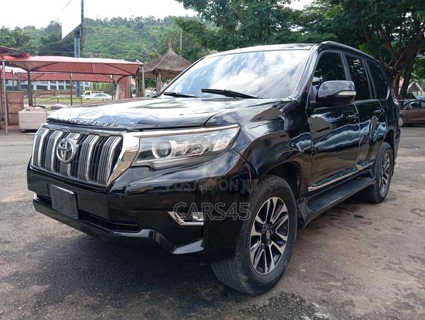 Toyota Land Cruiser Prado 2005 Black