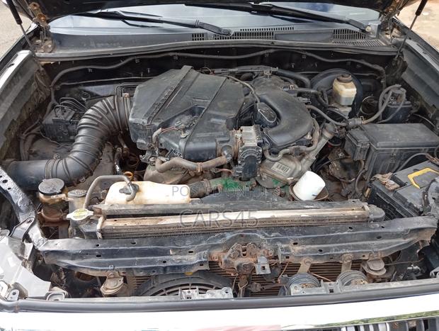 Toyota Land Cruiser Prado 2005 Black